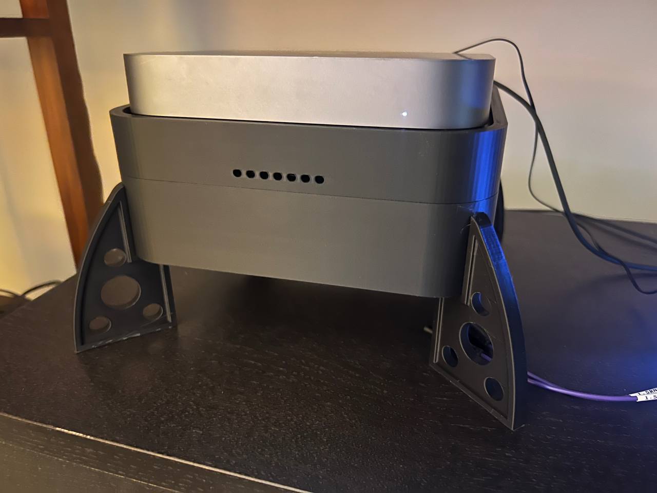 Mac Mini Stand — side view